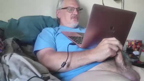 Snapshot of kingtongue10 chatting on April 25, 2026, 8:39 pm kingtongue10 online show from April 25, 2026, 8:39 pm