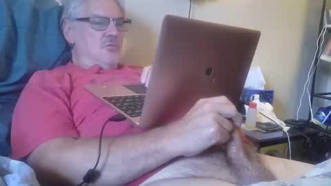 Snapshot of kingtongue10 chatting on May 9, 2026, 12:43 pm kingtongue10 online show from May 9, 2026, 12:43 pm