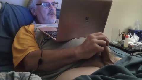 Snapshot of kingtongue10 chatting on June 8, 2026, 10:26 am kingtongue10 online show from June 8, 2026, 10:26 am