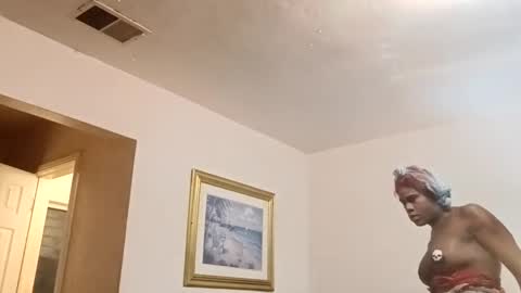 Snapshot of kingzoe1989 chatting on November 18, 2025, 10:31 am kingzoe1989 online show from November 18, 2025, 10:31 am