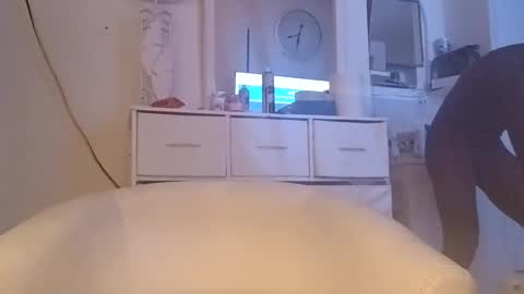 Snapshot of kingzoe1989 chatting on November 29, 2025, 8:28 am kingzoe1989 online show from November 29, 2025, 8:28 am