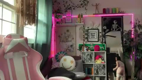 Snapshot of kinkilexixxx chatting on February 27, 2025, 2:54 pm Lexi Onlyfans  online show from February 27, 2025, 2:54 pm