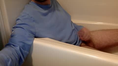 Snapshot of kinkman2223 chatting on January 6, 2026, 9:39 pm kinkman2223 online show from January 6, 2026, 9:39 pm