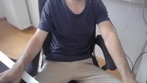 Snapshot of kinky_alaric chatting on June 10, 2026, 11:31 am kinky_alaric online show from June 10, 2026, 11:31 am