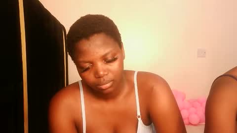 Lola online show from September 24, 2025, 1:14 pm