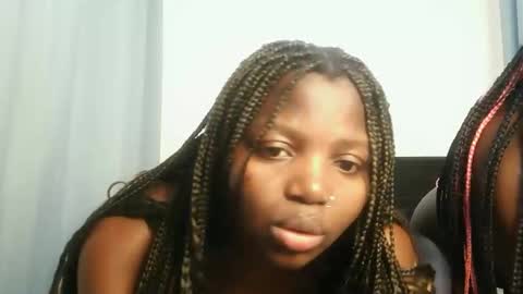 Lola online show from November 16, 2025, 10:21 am