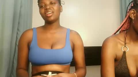 Lola online show from December 3, 2025, 9:18 am