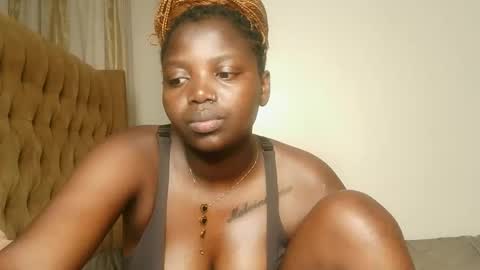 Snapshot of kinky_lola1 chatting on January 17, 2026, 1:16 pm Lola online show from January 17, 2026, 1:16 pm