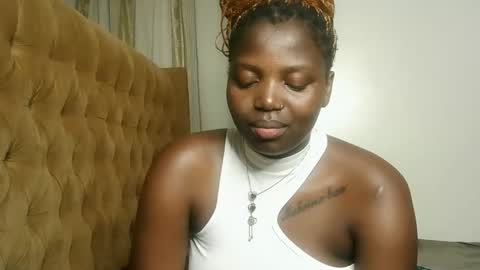 Snapshot of kinky_lola1 chatting on January 18, 2026, 8:45 pm Lola online show from January 18, 2026, 8:45 pm