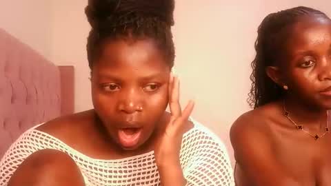 Snapshot of kinky_lola1 chatting on February 21, 2026, 11:00 am Lola online show from February 21, 2026, 11:00 am