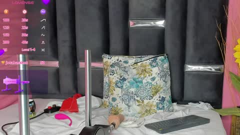 Polar  online show from February 5, 2025, 8:11 am