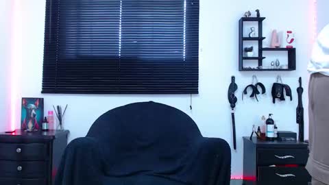 Allison  Diego online show from March 4, 2025, 4:09 pm