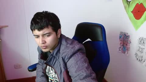 Snapshot of kinkybabies_ chatting on January 3, 2025, 4:22 am Mercury online show from January 3, 2025, 4:22 am