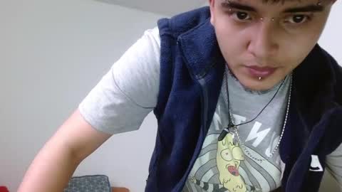 Snapshot of kinkybabies_ chatting on January 25, 2025, 6:23 am Mercury online show from January 25, 2025, 6:23 am