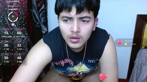 Snapshot of kinkybabies_ chatting on March 3, 2025, 4:36 am Mercury online show from March 3, 2025, 4:36 am