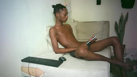 kinkybby_ online show from March 12, 2025, 11:20 am