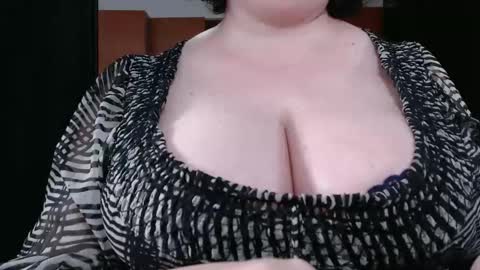 Snapshot of kinkyblacky chatting on February 16, 2025, 2:53 am MistressBlacky online show from February 16, 2025, 2:53 am