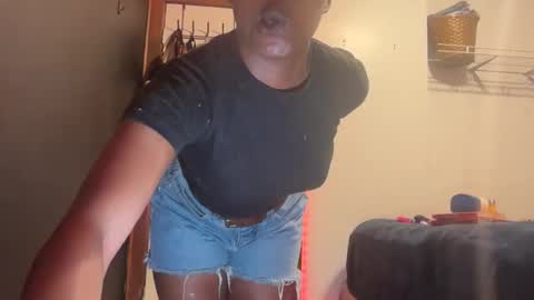 interracialfacial online show from June 6, 2026, 3:33 am