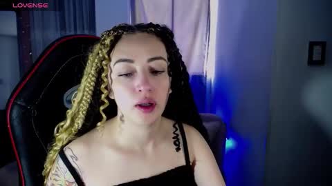  Sara  online show from November 21, 2025, 5:33 pm