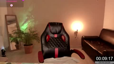 Jenny online show from September 20, 2025, 5:08 am