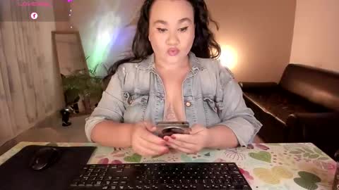 Jenny online show from October 7, 2025, 7:05 am