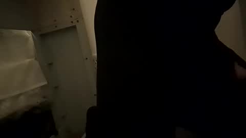 Snapshot of kinkyguy4you00 chatting on November 17, 2025, 9:20 pm whateveryouwant online show from November 17, 2025, 9:20 pm