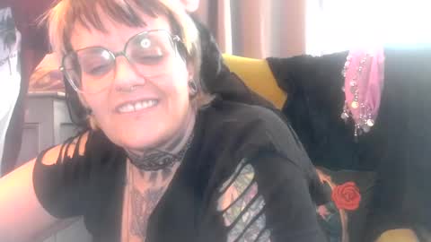 Snapshot of kinkypinkyplay2 chatting on January 27, 2025, 8:40 am Kinky Pinky online show from January 27, 2025, 8:40 am