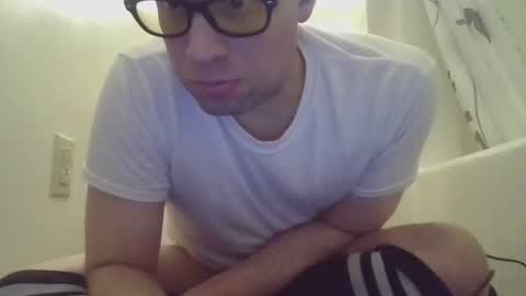 kinkystrides online show from November 27, 2025, 3:58 pm