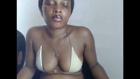 kinkyxxnasty online show from December 1, 2025, 1:16 pm