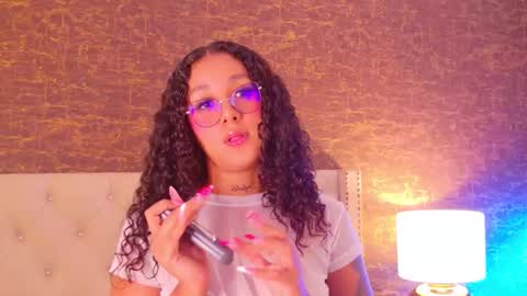  CALL ME KINSLEY  online show from March 17, 2026, 4:17 am