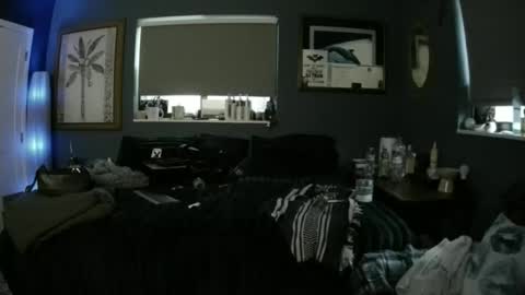 kinziegrey online show from April 2, 2026, 9:45 pm