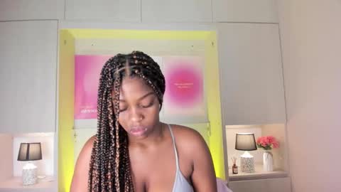 Snapshot of kiomarabaker chatting on February 2, 2026, 11:42 am M A R A online show from February 2, 2026, 11:42 am