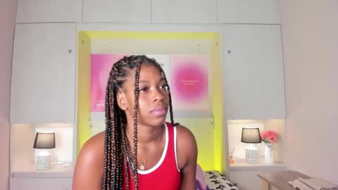 Snapshot of kiomarabaker chatting on February 11, 2026, 11:26 am M A R A online show from February 11, 2026, 11:26 am