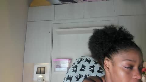 Snapshot of kiomarabaker chatting on March 3, 2026, 12:11 pm M A R A online show from March 3, 2026, 12:11 pm