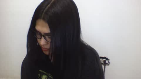 Snapshot of kion_and_valu chatting on October 10, 2025, 12:42 am kion_and_valu online show from October 10, 2025, 12:42 am