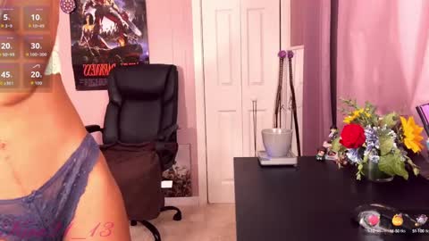 Kira21 13 online show from October 19, 2025, 4:18 pm