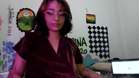 Kira online show from May 18, 2026, 9:42 pm