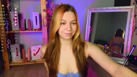 Snapshot of kira_briis chatting on February 5, 2025, 7:29 am Kira Briis online show from February 5, 2025, 7:29 am