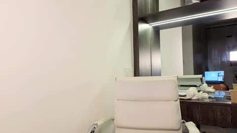 Kira and friends online show from March 12, 2026, 9:54 pm