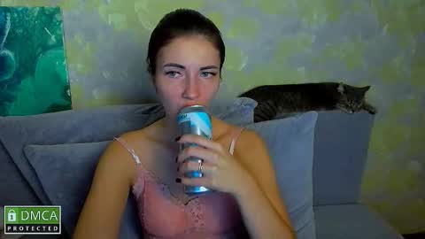 Kira  online show from November 22, 2025, 7:24 pm