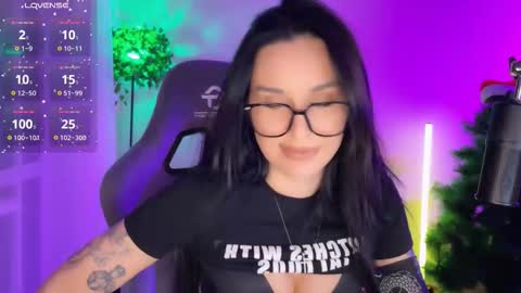 Kira online show from December 19, 2025, 2:18 am