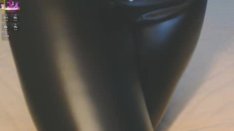 Kira online show from January 17, 2026, 11:52 pm