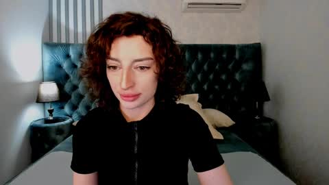 Snapshot of kirabev chatting on April 5, 2026, 1:08 pm Kira online show from April 5, 2026, 1:08 pm