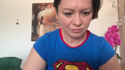 KiraDivine online show from April 5, 2026, 1:08 pm