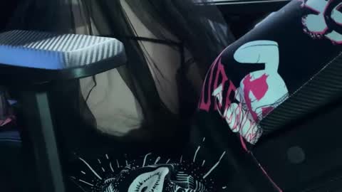 Kira    online show from March 11, 2025, 11:44 am