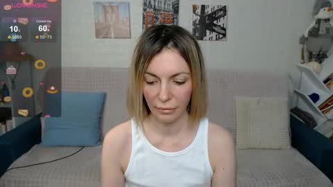 kiramartins cat online show from January 7, 2025, 4:08 am