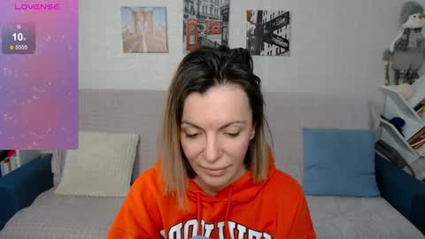 kiramartins cat online show from January 22, 2025, 4:44 am