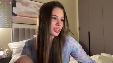 Snapshot of kiramystery chatting on January 15, 2025, 6:19 pm Kira online show from January 15, 2025, 6:19 pm