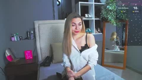 KiraNigt online show from November 29, 2025, 1:52 am