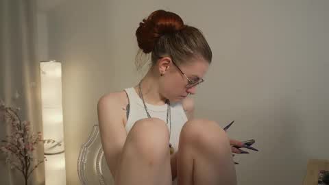 Snapshot of kiraninetails chatting on September 20, 2025, 10:38 am ARI online show from September 20, 2025, 10:38 am